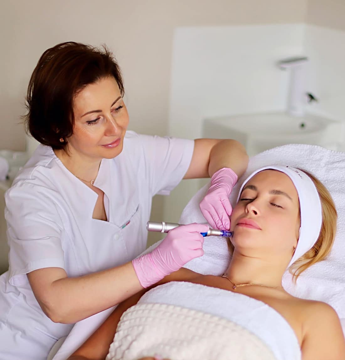 PLATINUM Microneedling